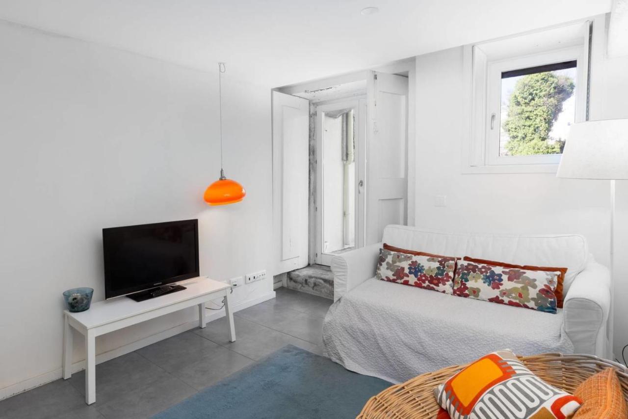 Guestready - Ayres Studio W Balcony Garden Porto Ngoại thất bức ảnh